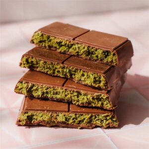 【last 1 hours £1.99】Dubai-Style Chocolate Bar (60oz 18 bags) – Premium Milk Chocolate with Golden Kadayif Crisps & Hand-Harvested Pistachios 【last 1 ours】dubai style mini chocolate bar (3 oz) – premium milk chocolate with golden kadayif crisps & hand harvested pistachios | imported from turkey, ships with ice pack