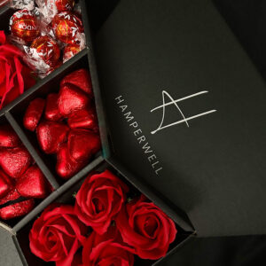 【last one ours ￡1.99】lindt lindor signature chocolate bouquet with red roses