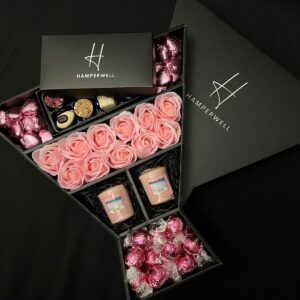【last one ours ￡1.99】lindt lindor & yankee candle signature chocolate bouquet with pink roses
